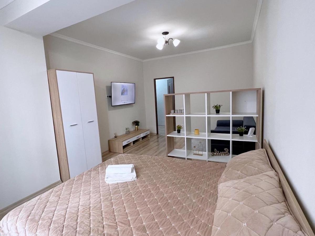 Cozy Apartment In คีชีเนา ภายนอก รูปภาพ
